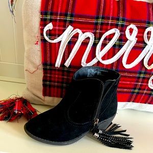 Size 13 girls booties